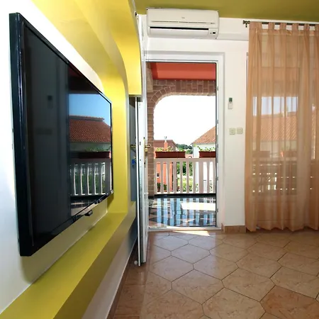 Pool Apartamento Tisno